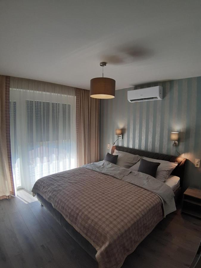 Profi Keco Apartman Balatonalmádi Esterno foto